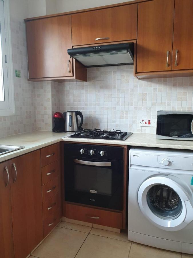 Apartment Ancient - Cozy Place Next To The Sea, Marina, Historical Sites, Buses, Mall, And Market *